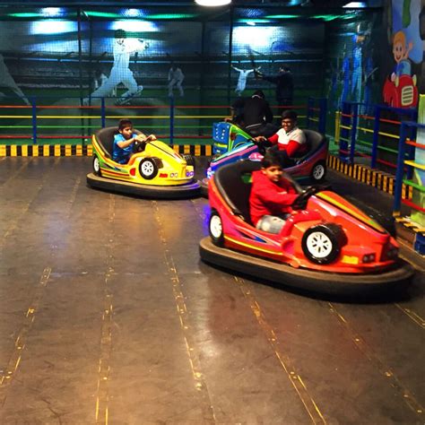bowling gaming centre in new delhi|72 Mad Street Family Entertainment Center .